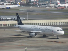 アシアナ　A321　 スターアライアンス　②