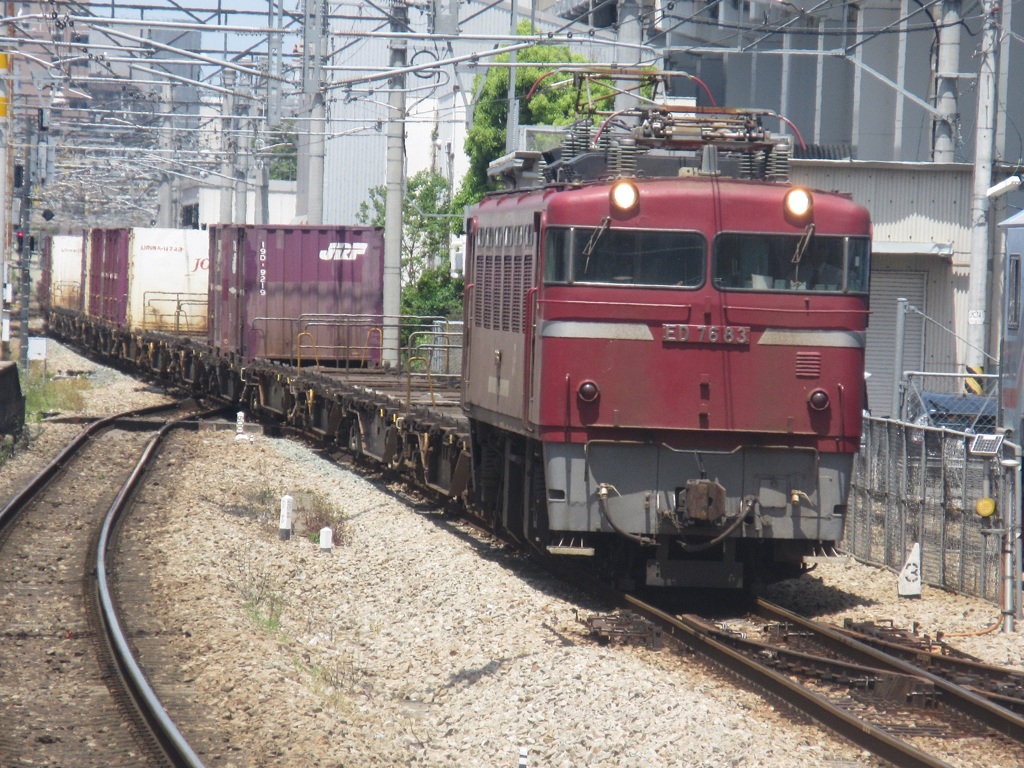 ＥＤ　76　83　貨物通過