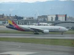アシアナ　B777到着