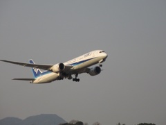 離陸　ANA　B787-9