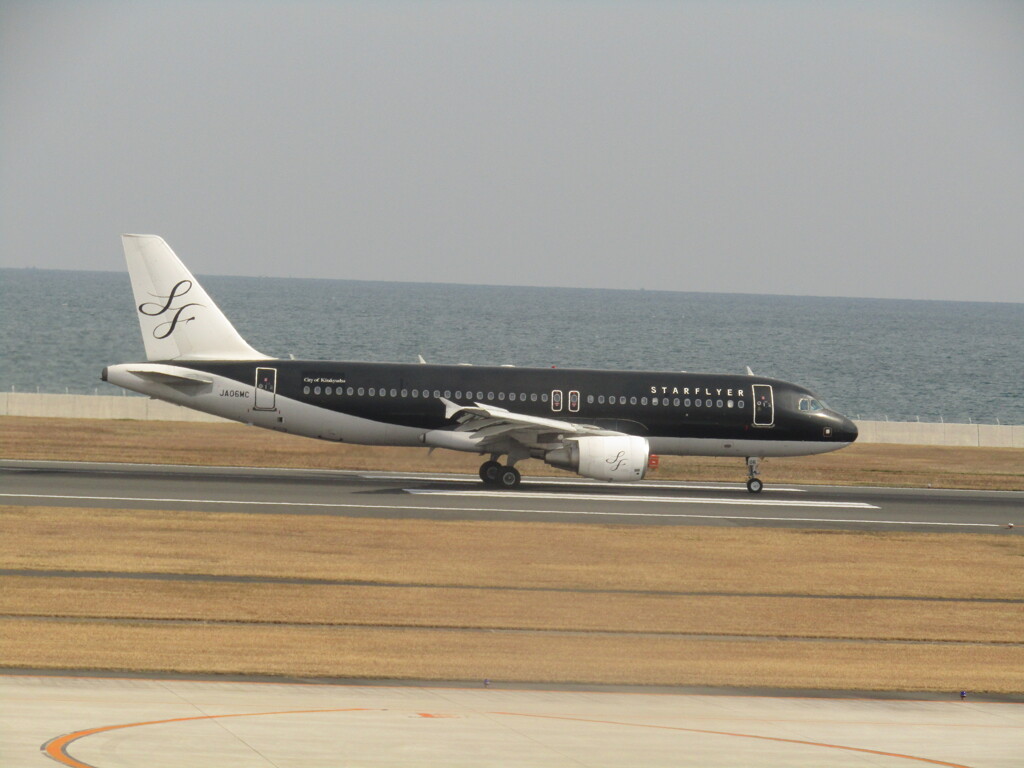 北九州空港にて　②