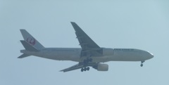 JAL　B777-200の着陸