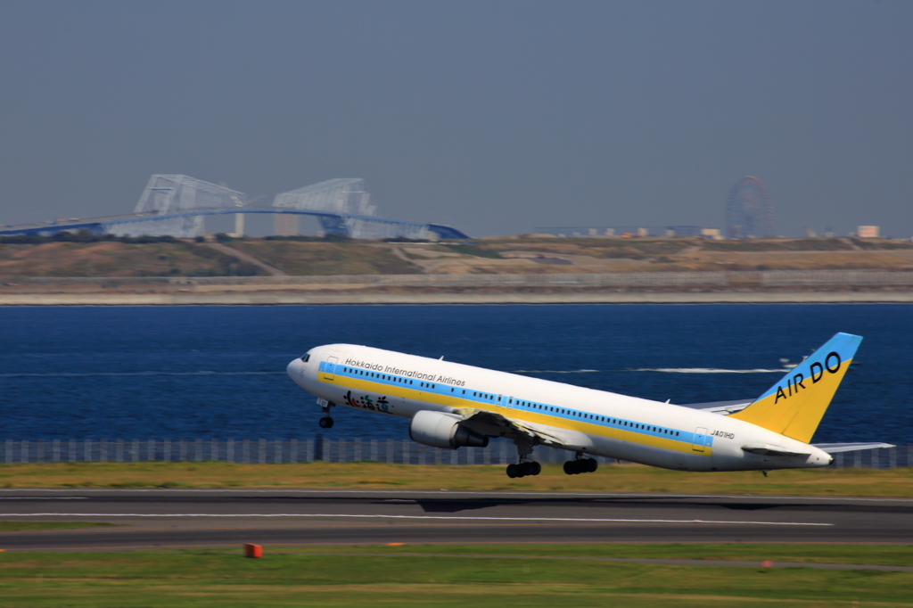 「北海道の翼」と「東京の門」