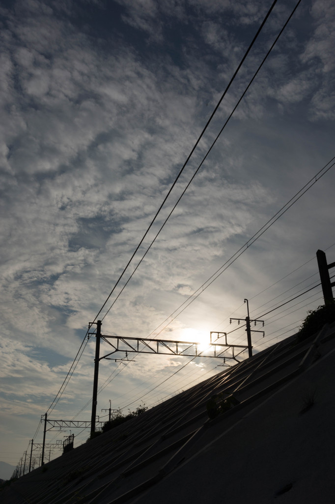 盛土の秋空