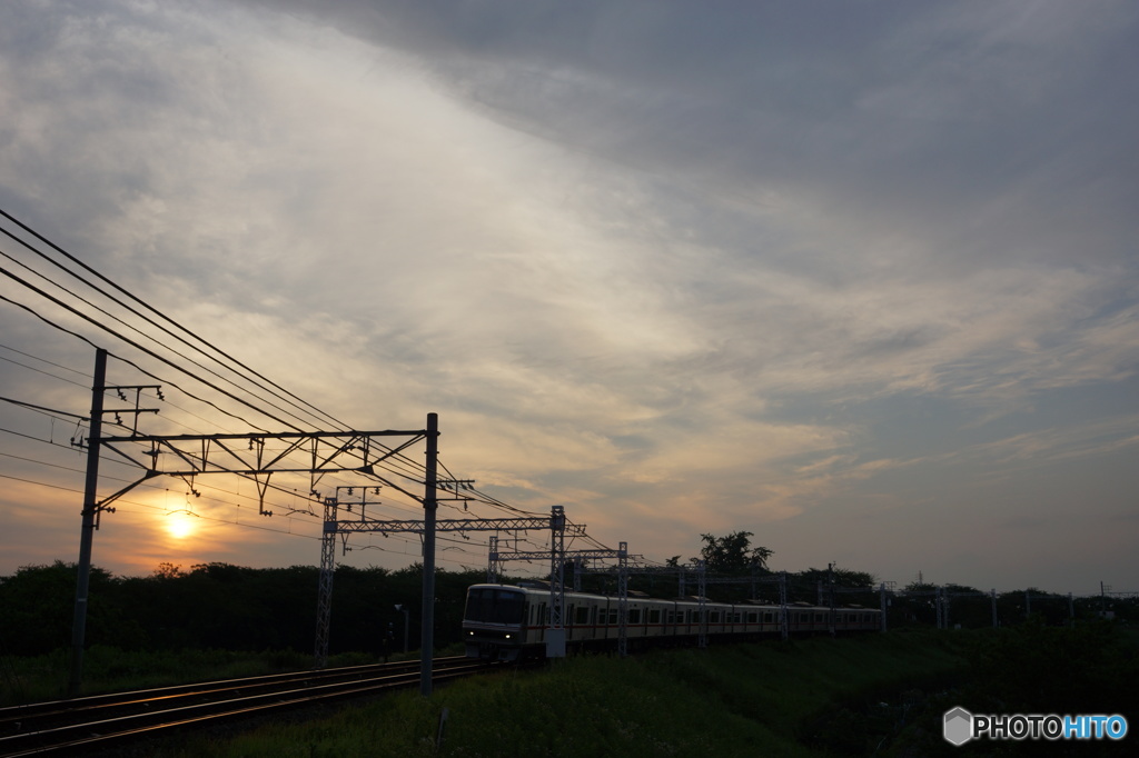 夕焼け空と電車