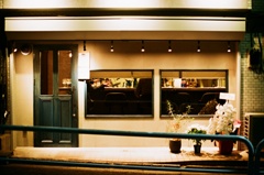 お店で楽しく飲む