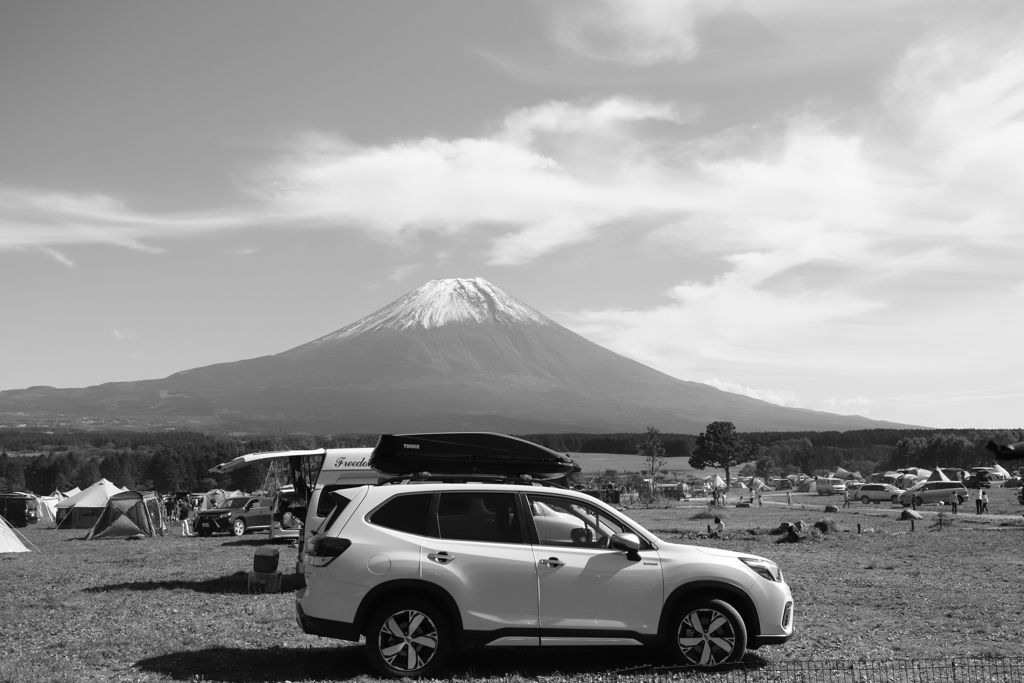 愛車と富士山