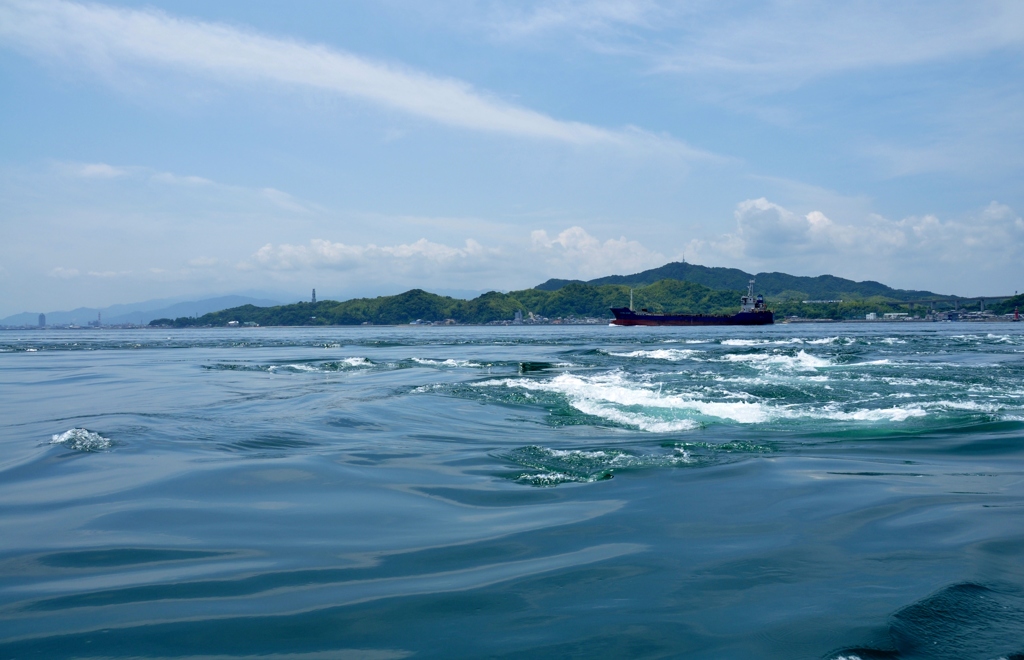 海峡の渦潮