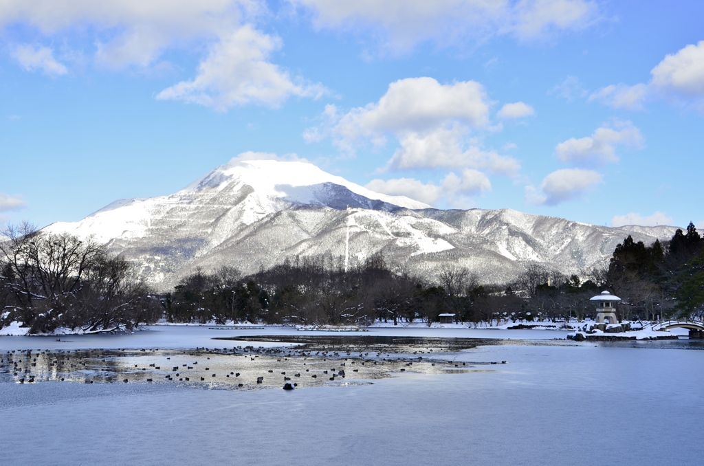 白銀の伊吹山