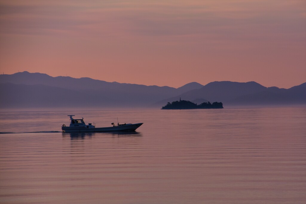 夕暮れのびわ湖