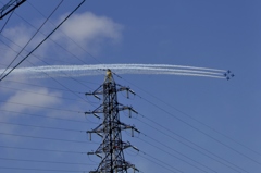 ブルーインパルス彦根の空に舞う