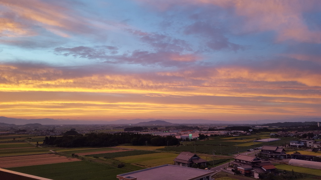 晩夏夕空