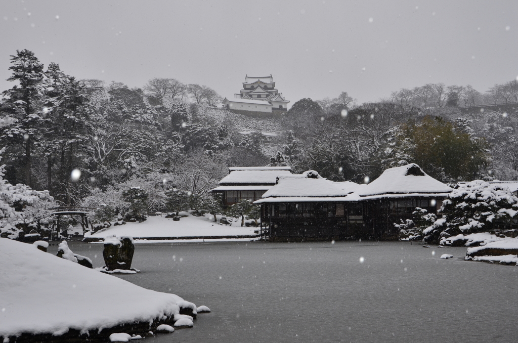 雪の玄宮園