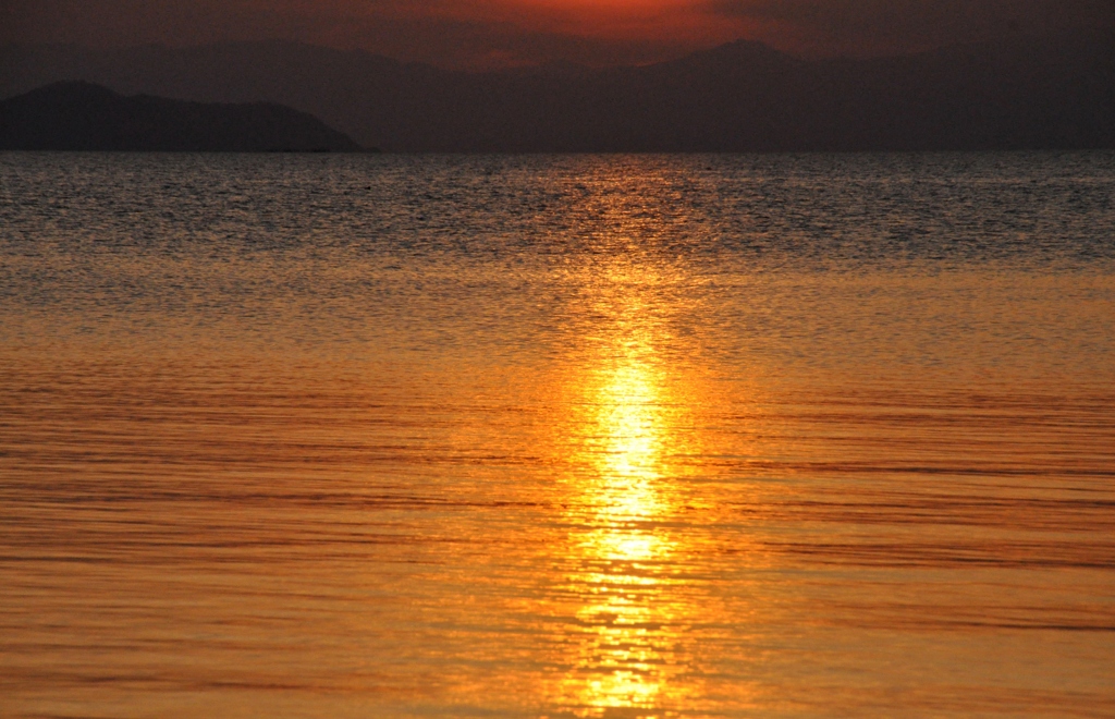 84.黄金の湖