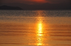 84.黄金の湖