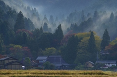 山間の村　～山霧の朝～