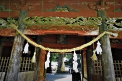 山住神社山門・・・