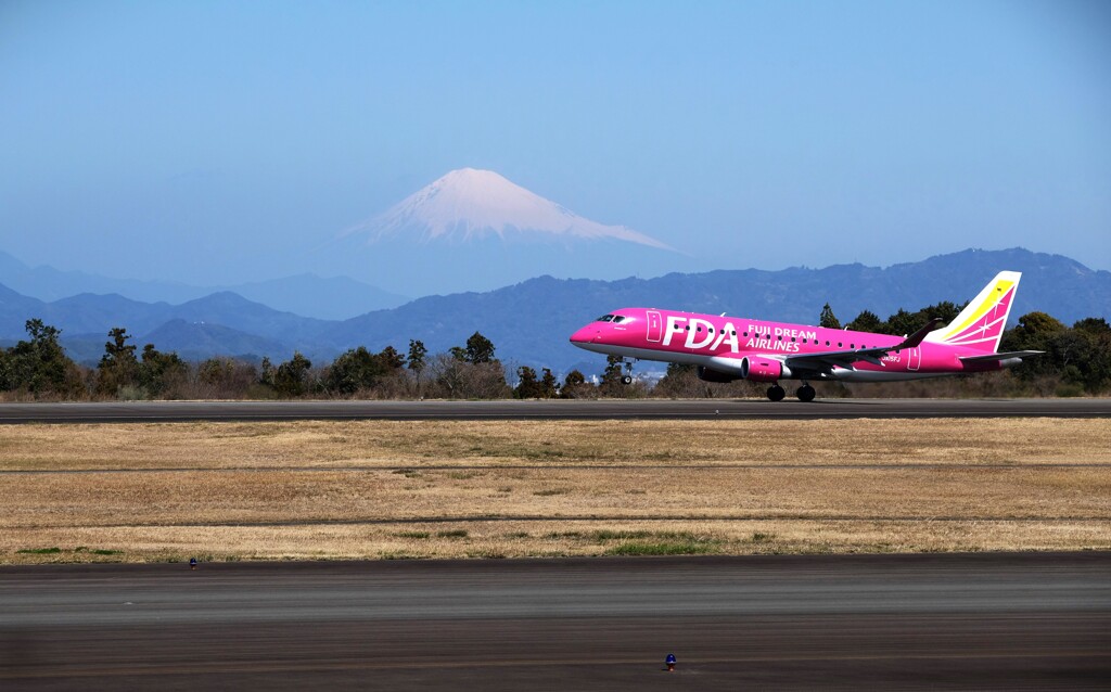 富士山静岡空港より出立・・・