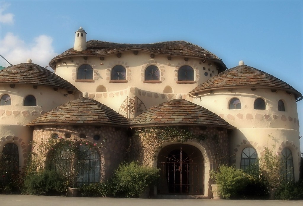 えらそうな村長が出てくるかも・・・