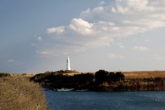 河口近くの灯台・・・