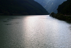山峡の川・・・