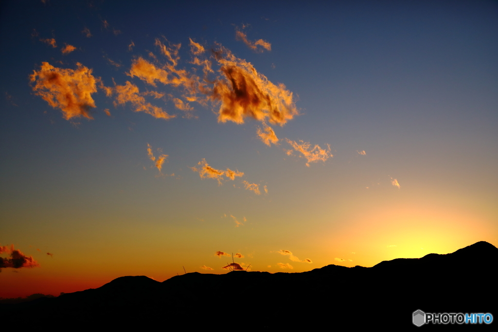 夕焼け浮浪雲