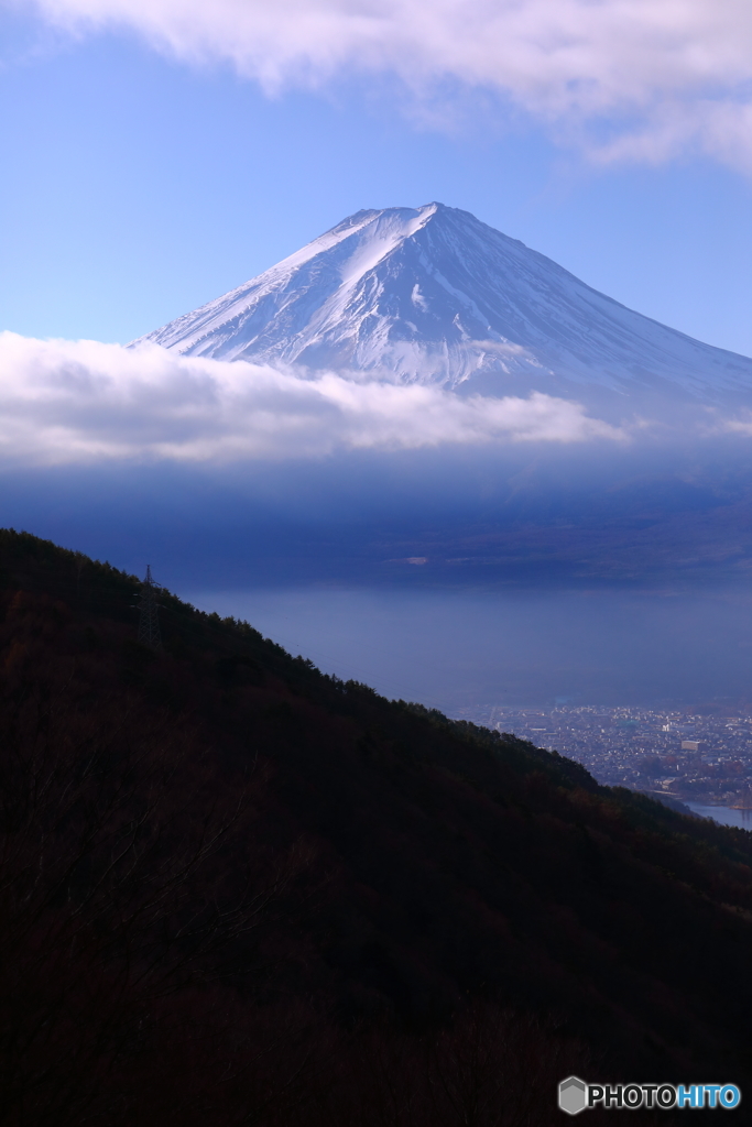 雲上に浮かぶ