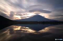 流れる雲と吊るし雲
