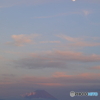 夕焼け空と月