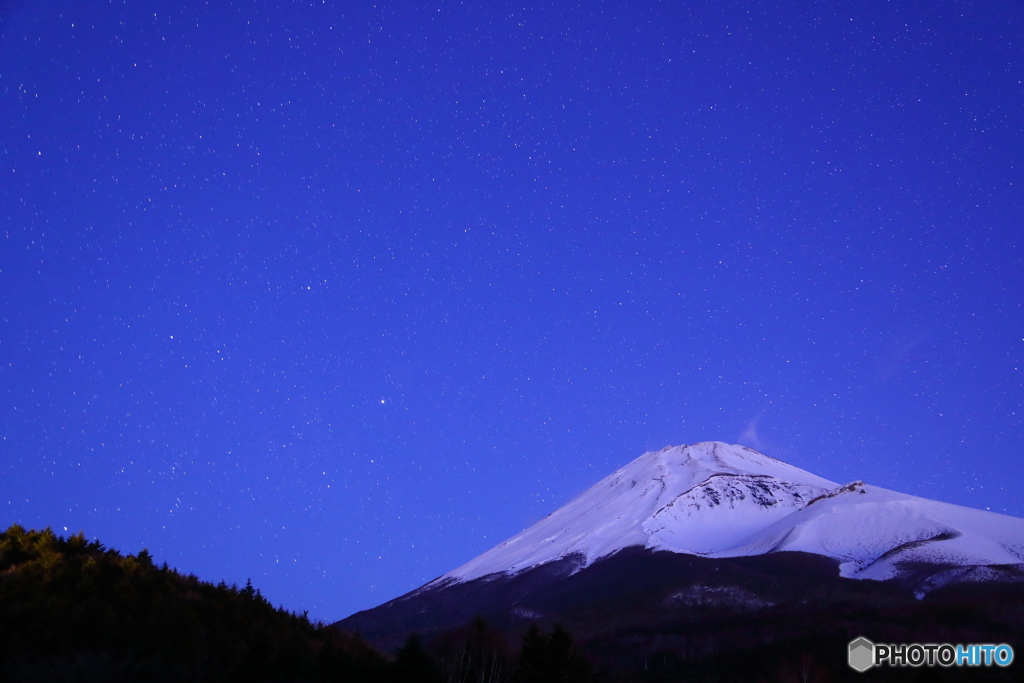 宝永火口の星空