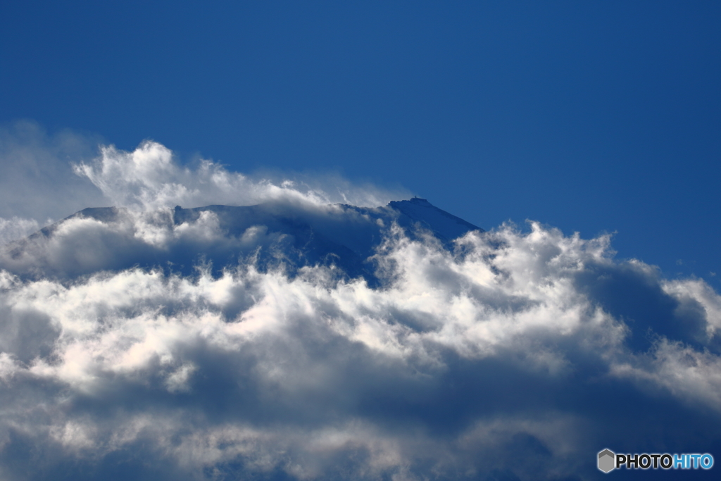 乱れ雲にもまれて