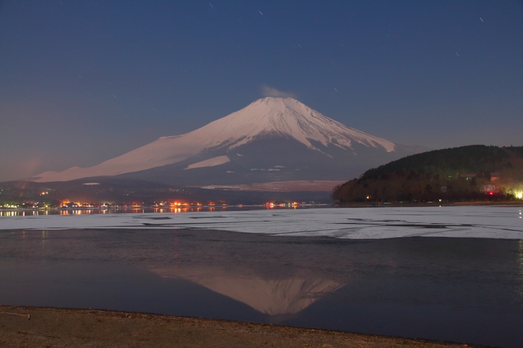 月明かりにて