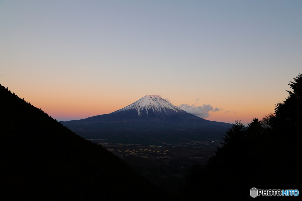 年末の夕暮れ