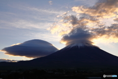 吊るし雲と傘雲の崩壊
