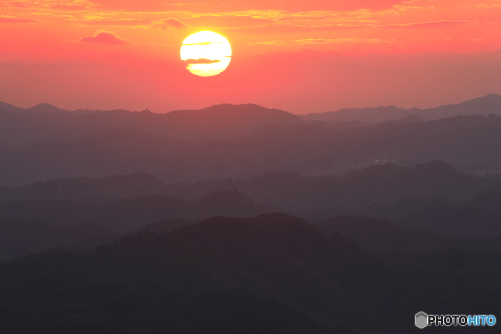 山波と朝陽