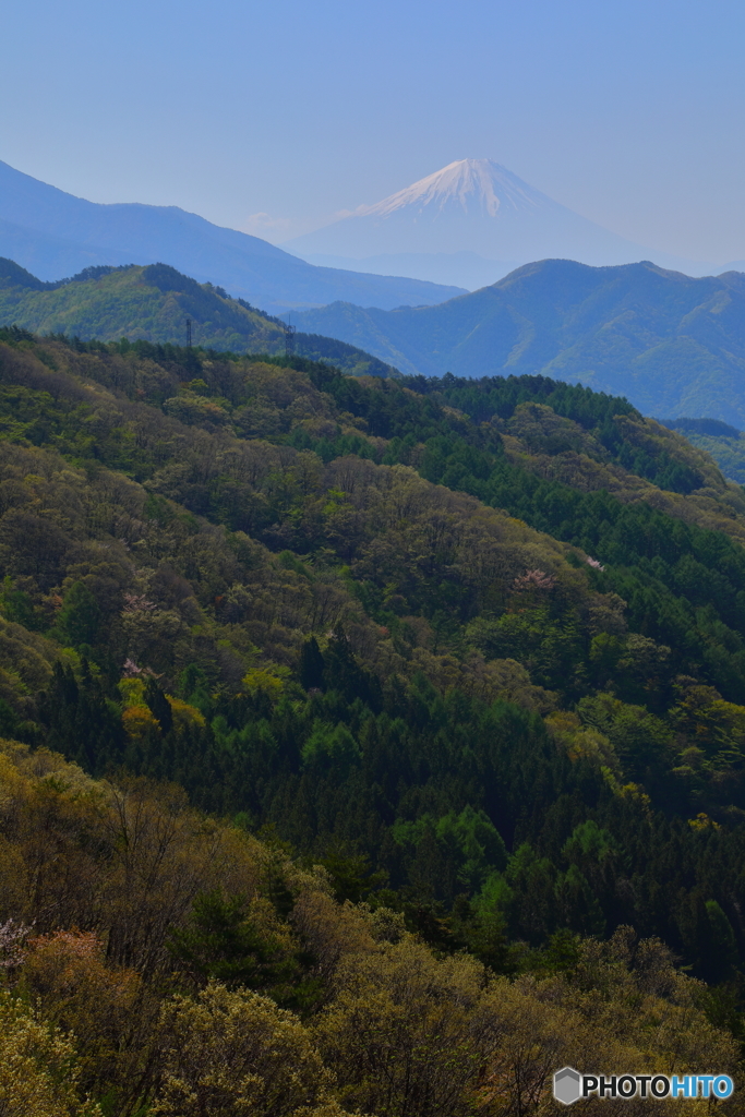 山脈越しに