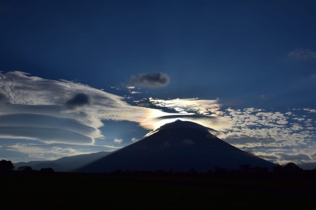 虹雲