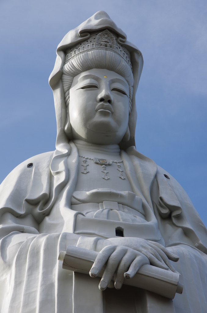白衣大観音