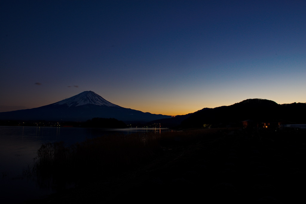 富士裾野に落ちた夕陽