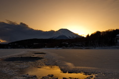 山中湖の夕暮れ