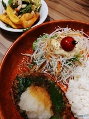 びっくりドンキー おろしハンバーグプレートSとポテトシュリンプ