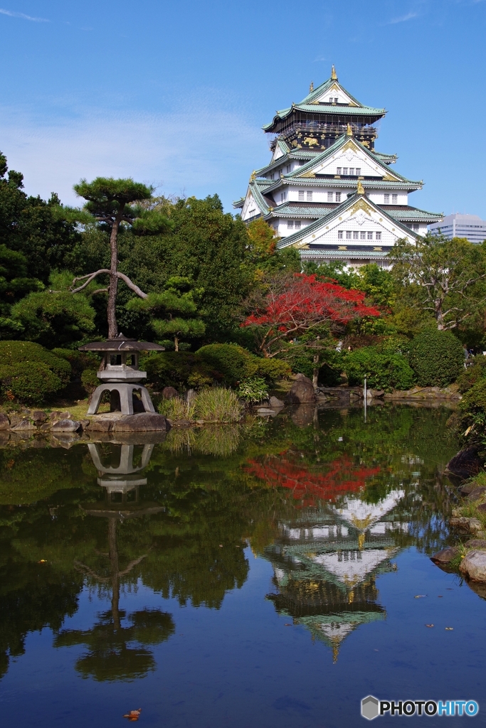 日本庭園からの大阪城