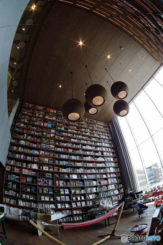ハンモックのある本屋さん