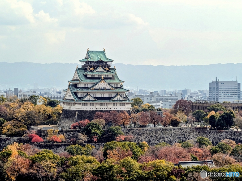 ラスト紅葉の大阪城