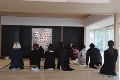 作品を愛でながら一服