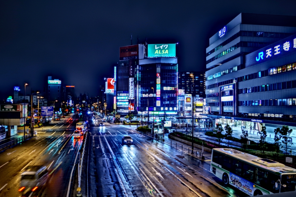 雨模様の帰路（HDR）