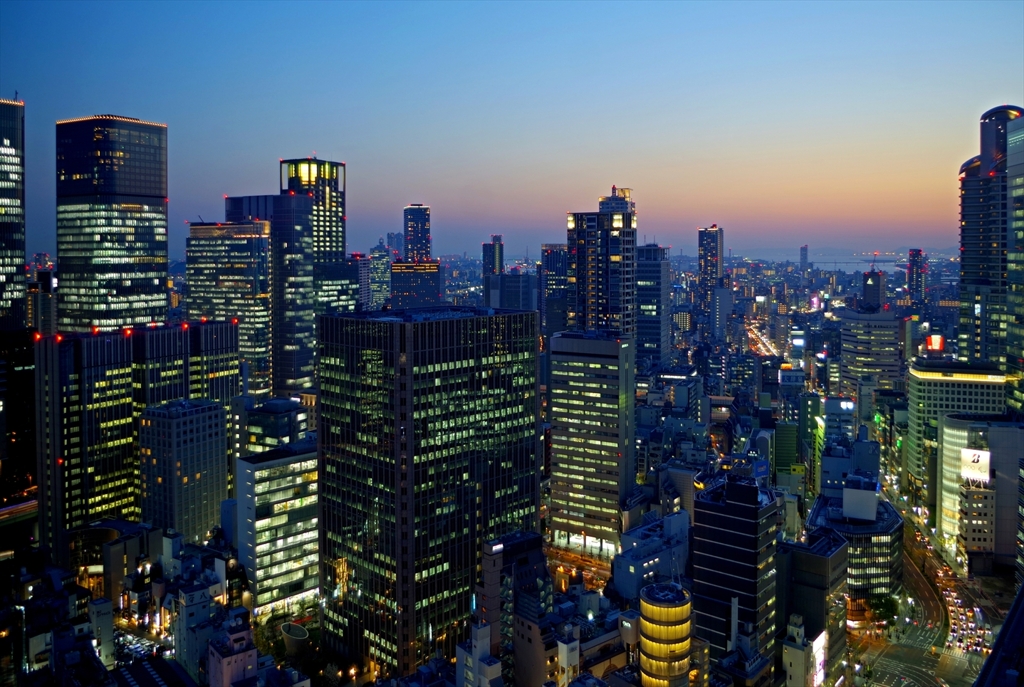 大都の夕暮れ