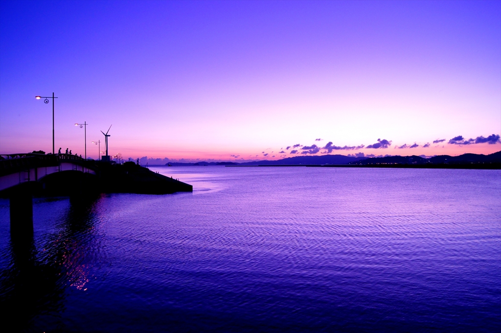 河口の夕暮れ