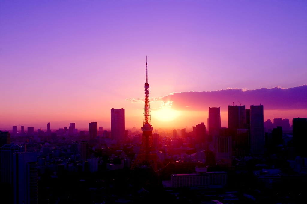 都会の夕空