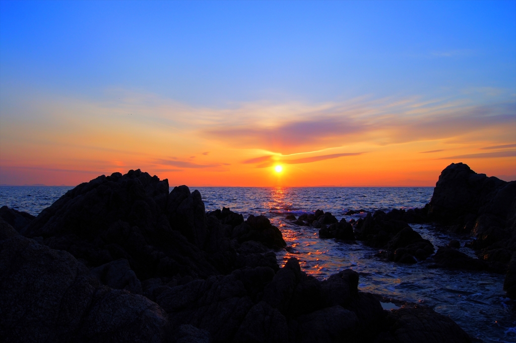 夕刻の海岸